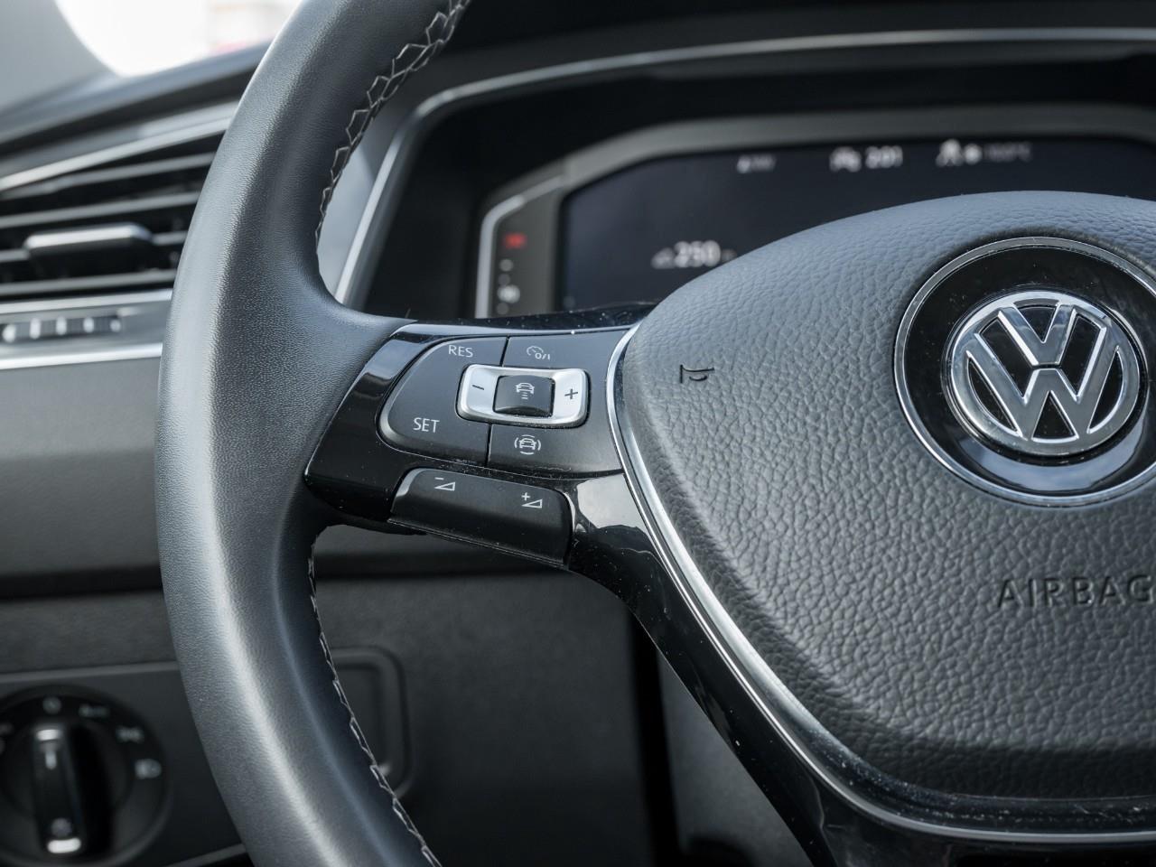 2021 Volkswagen Tiguan Highline 4dr All-wheel Drive 4MOTION Photo