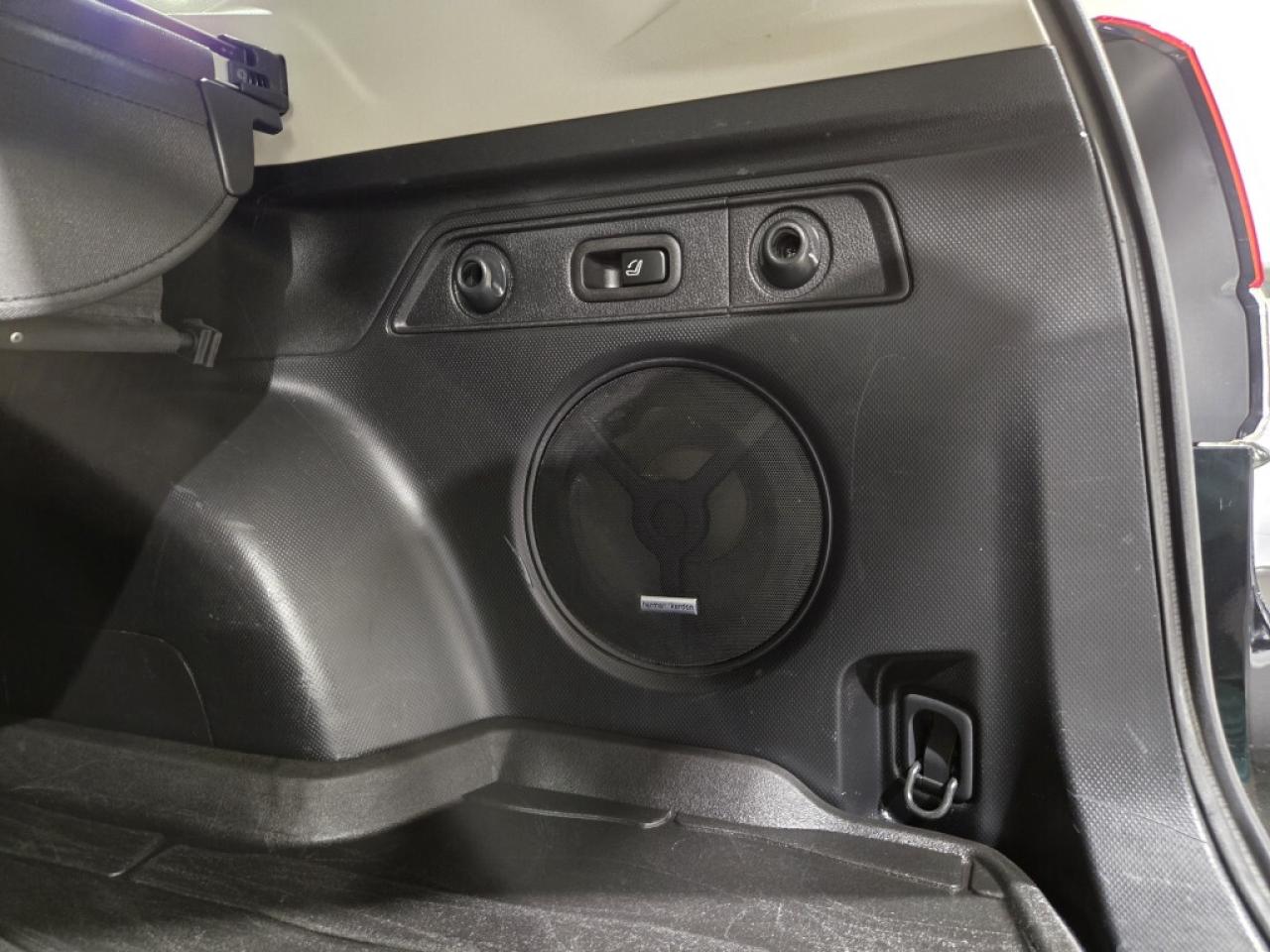 2019 Subaru Forester Limited CVT 2 Tone Leather Navigation Eyesight Bac Photo