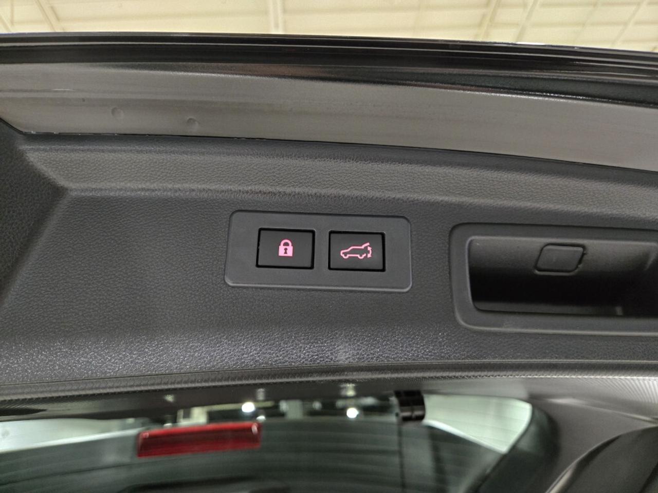 2019 Subaru Forester Limited CVT 2 Tone Leather Navigation Eyesight Bac Photo