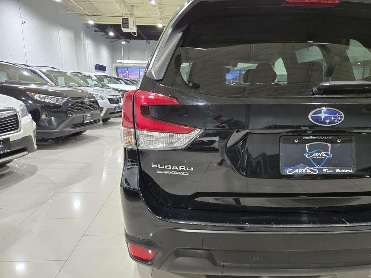 2019 Subaru Forester Limited CVT 2 Tone Leather Navigation Eyesight Backup Camera Photo