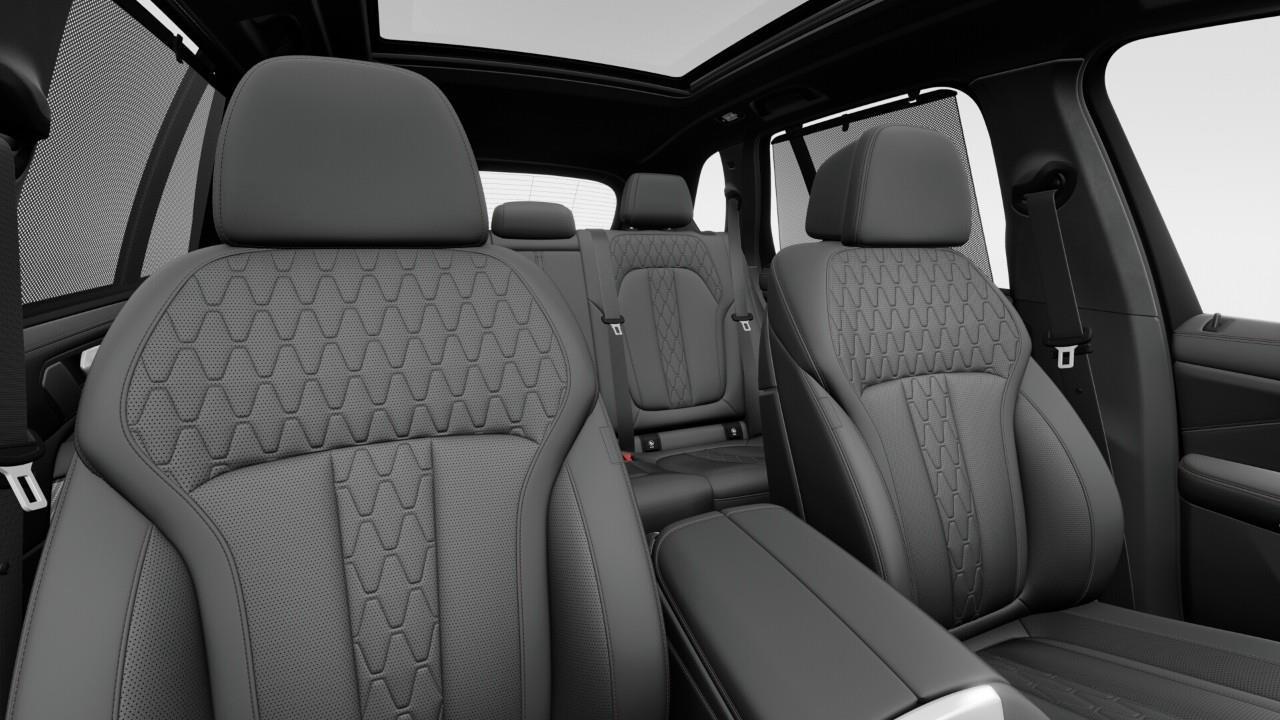 2026 BMW X5 M60i xDrive 4dr All-Wheel Drive Sports Activity Vehicle Photo