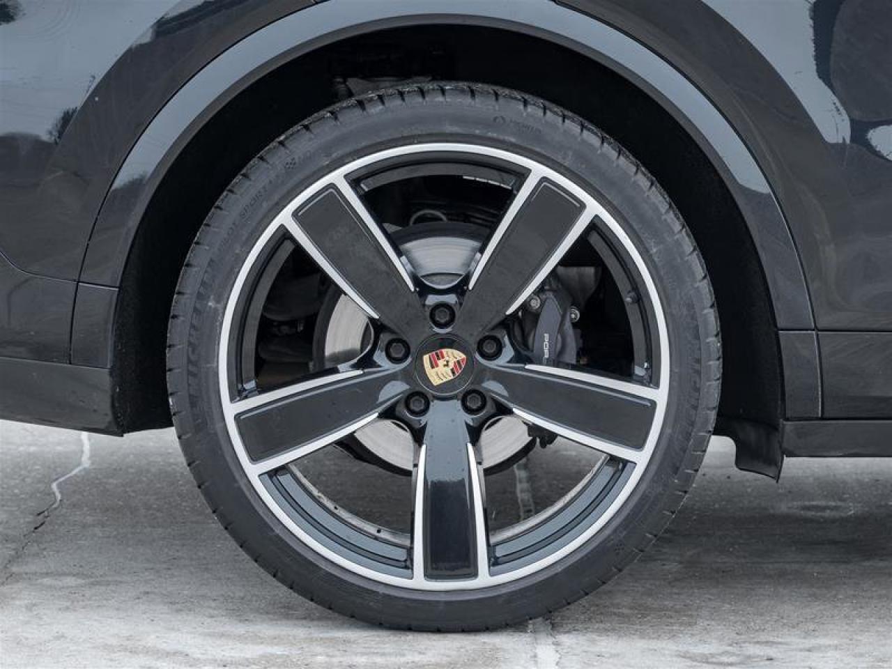 2022 Porsche Cayenne Coupe AWD Performance Pkg Premium Pkg Plus SportDe Photo