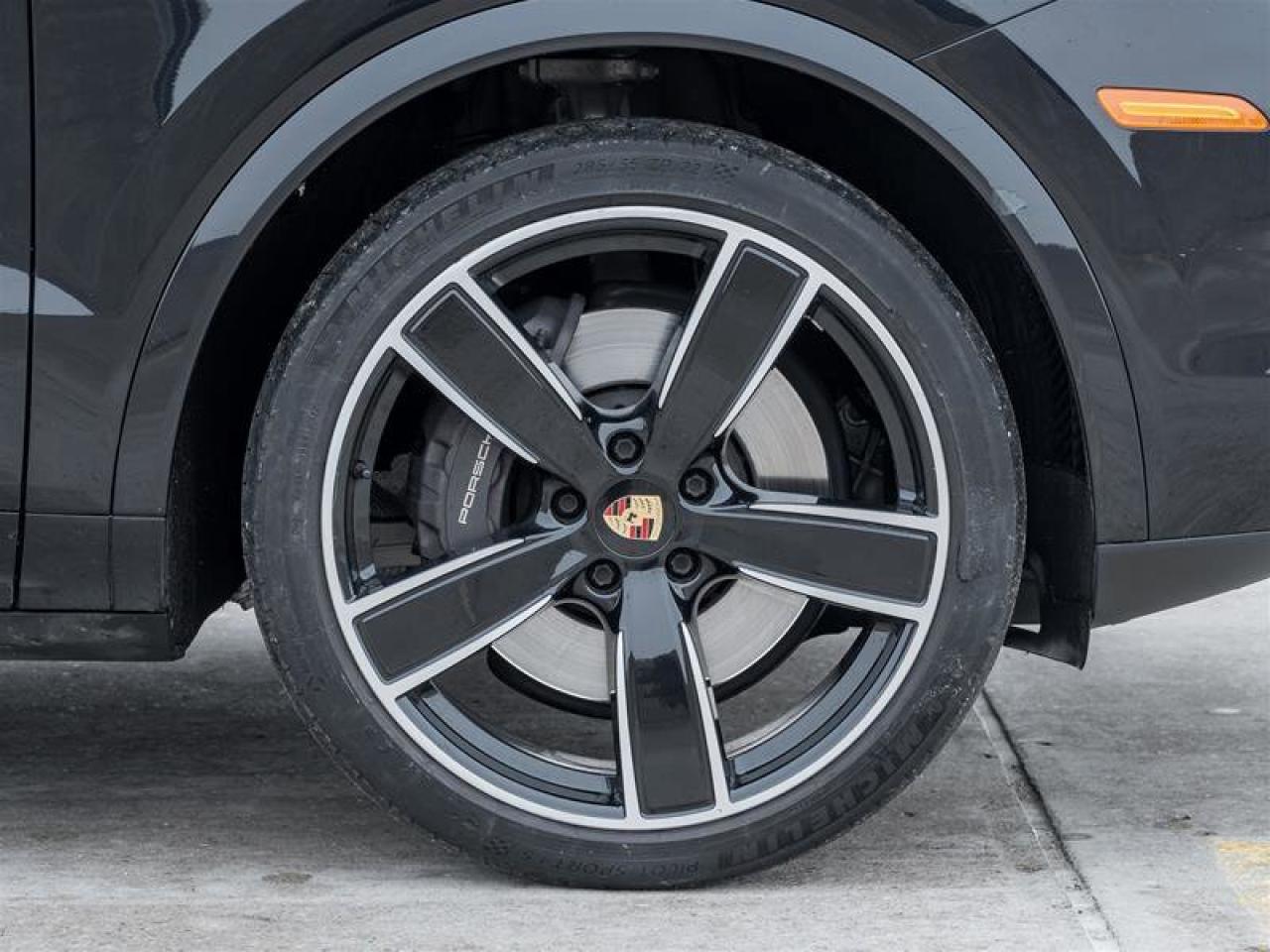 2022 Porsche Cayenne Coupe AWD Performance Pkg Premium Pkg Plus SportDe Photo