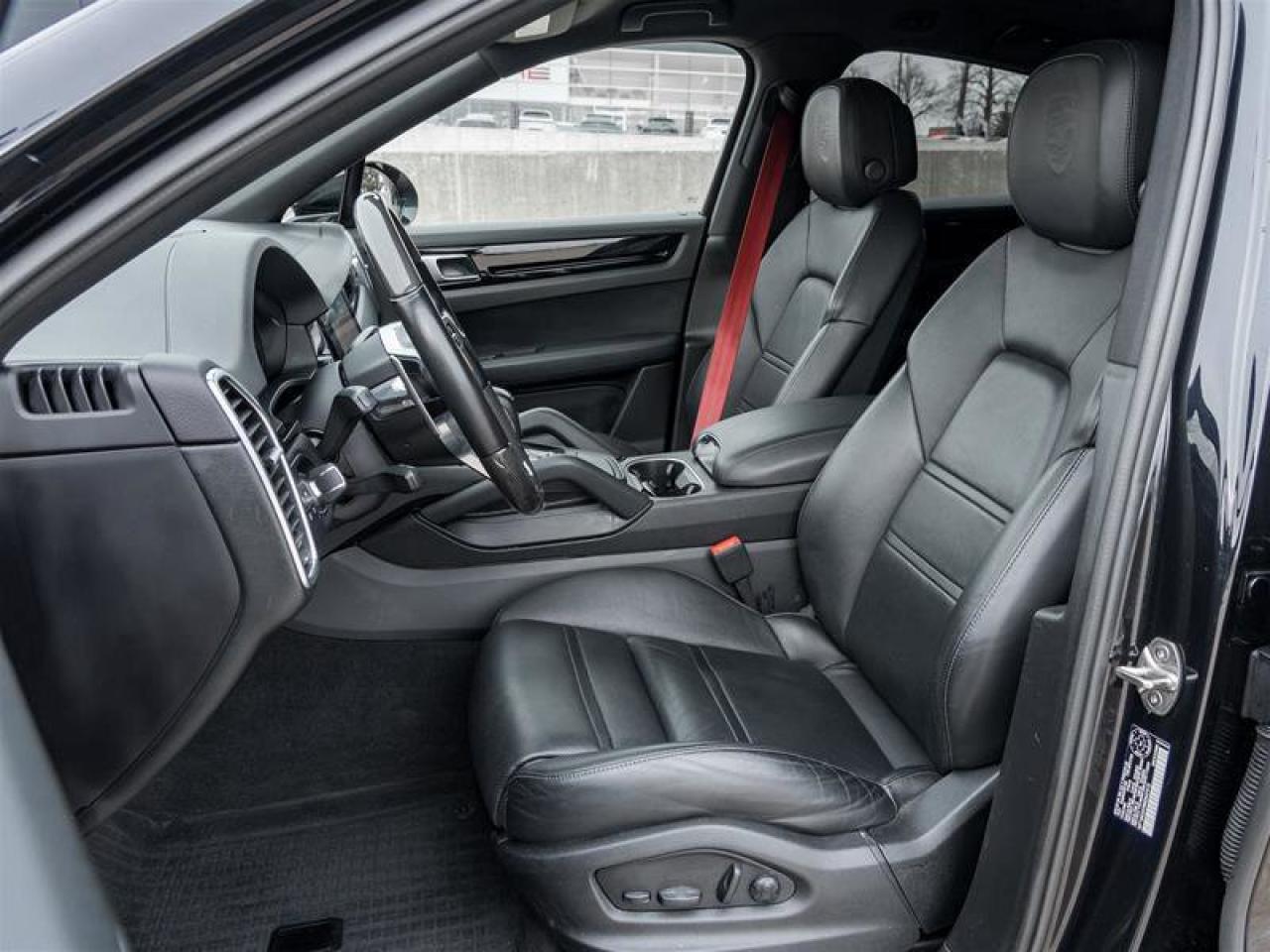 2022 Porsche Cayenne Coupe AWD Performance Pkg Premium Pkg Plus SportDe Photo