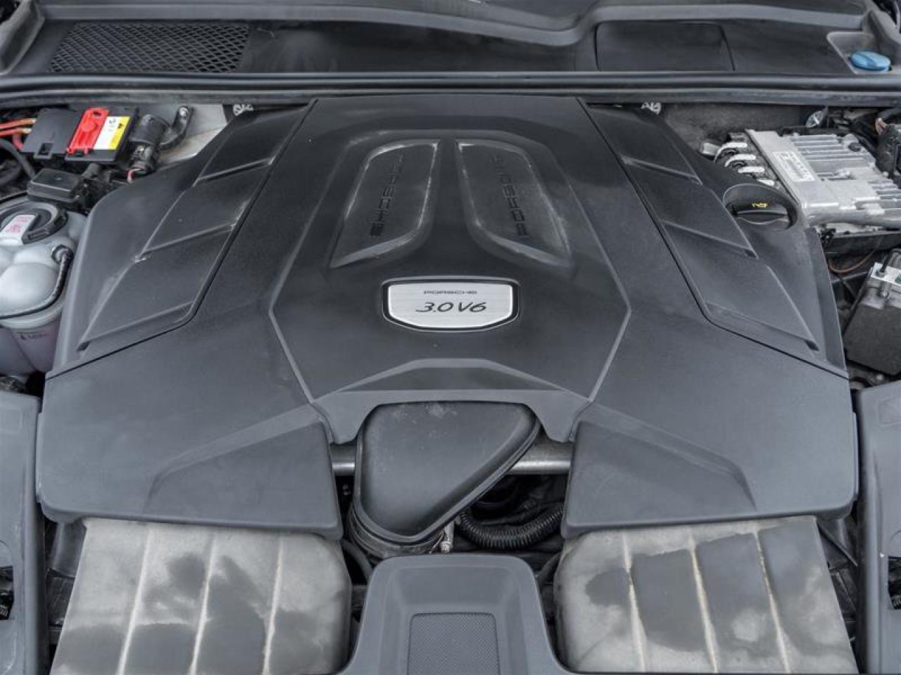 2022 Porsche Cayenne Coupe AWD Performance Pkg Premium Pkg Plus SportDe Photo