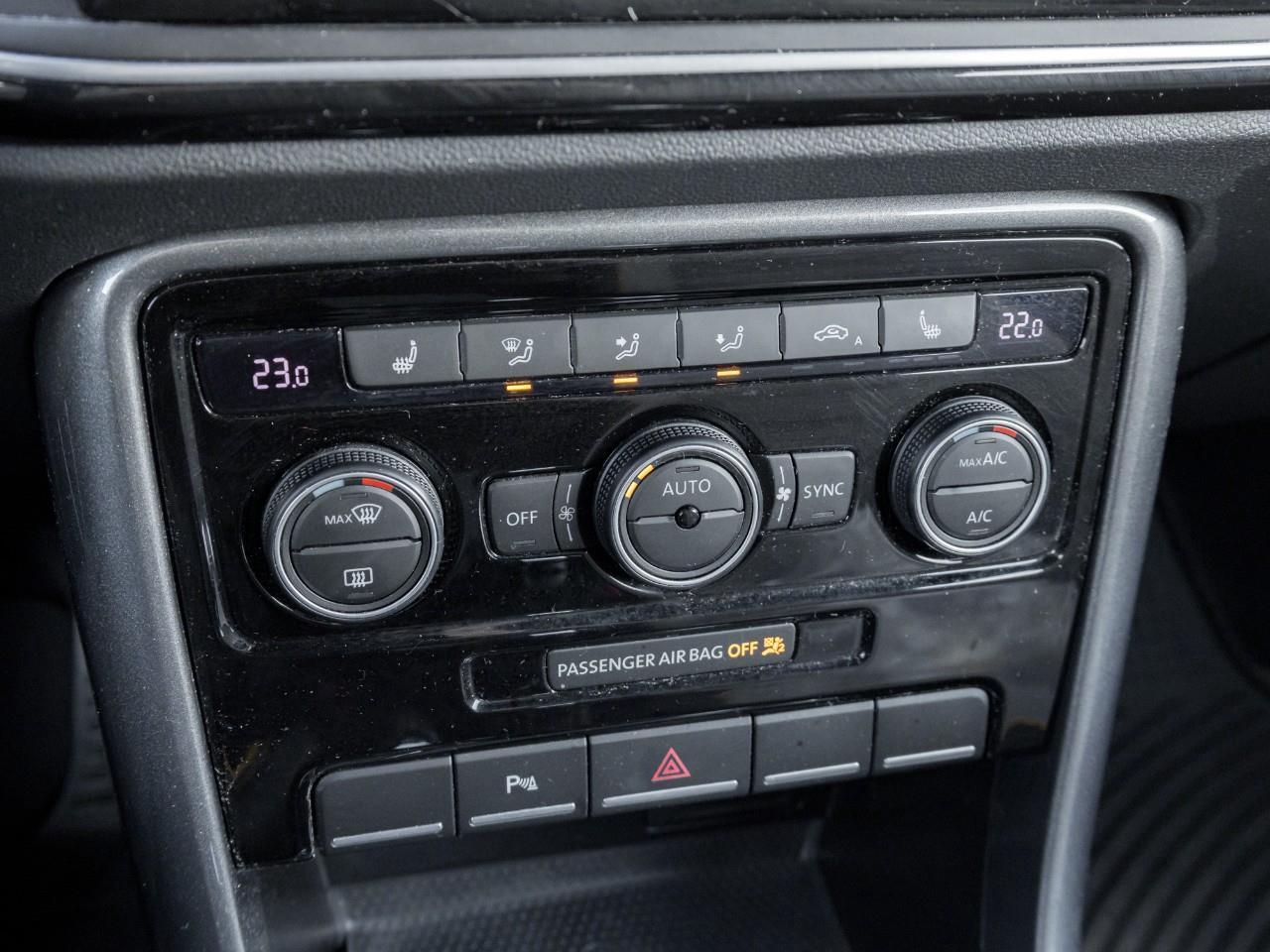 2019 Volkswagen Beetle 2.0 TSI Dune 2dr Convertible Photo