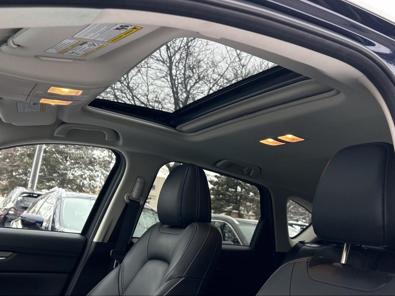 2025 Mazda CX-5 GT AWD,SUNROOF,HEADS UP, VENTED SEATS, CARPLAY,NAV Photo