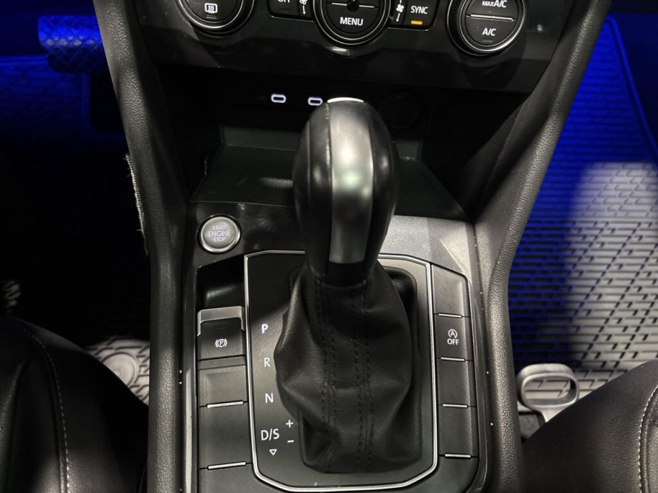 2020 Volkswagen Tiguan 4MOTION/Complete Service Records/ verified low KM! Photo