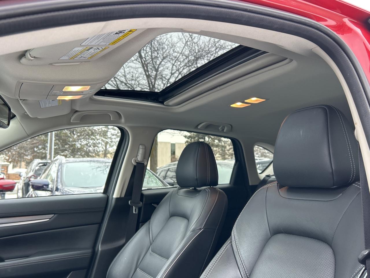 2025 Mazda CX-5 GT AWD,SUNROOF,HEADS UP, VENTED SEATS, CARPLAY Photo