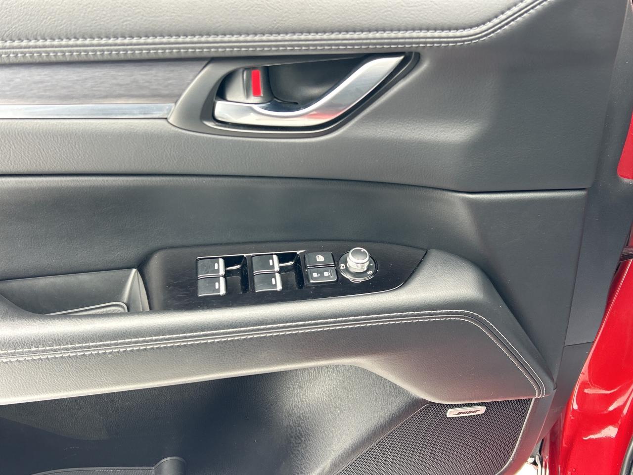 2025 Mazda CX-5 GT AWD,SUNROOF,HEADS UP, VENTED SEATS, CARPLAY Photo