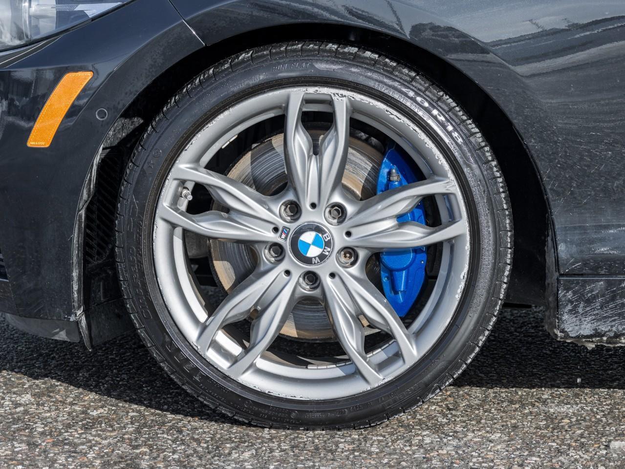 2019 BMW M240 i xDrive 2dr All-Wheel Drive Coupe Photo4