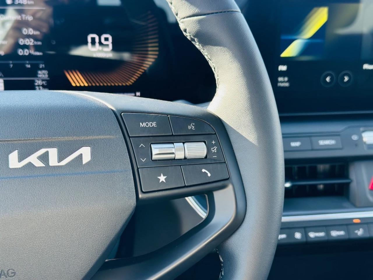 2025 Kia K4 EX Photo