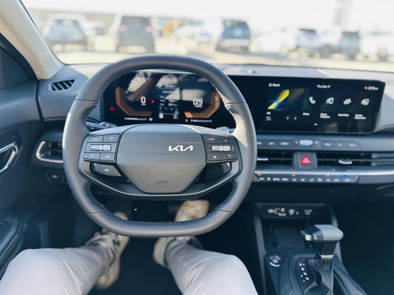 2025 Kia K4 EX Photo