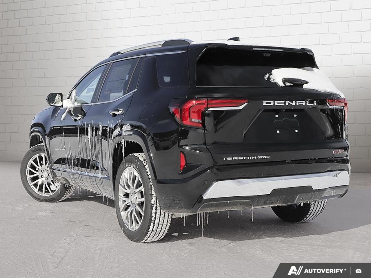 2026 GMC Terrain AWD Denali Photo2