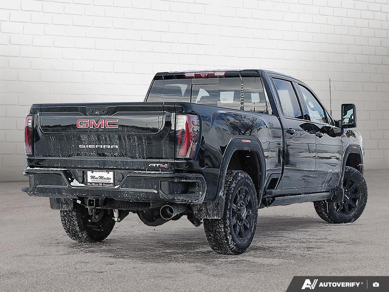 2026 GMC Sierra 3500HD 4WD Crew Cab Standard Box AT4 Photo4