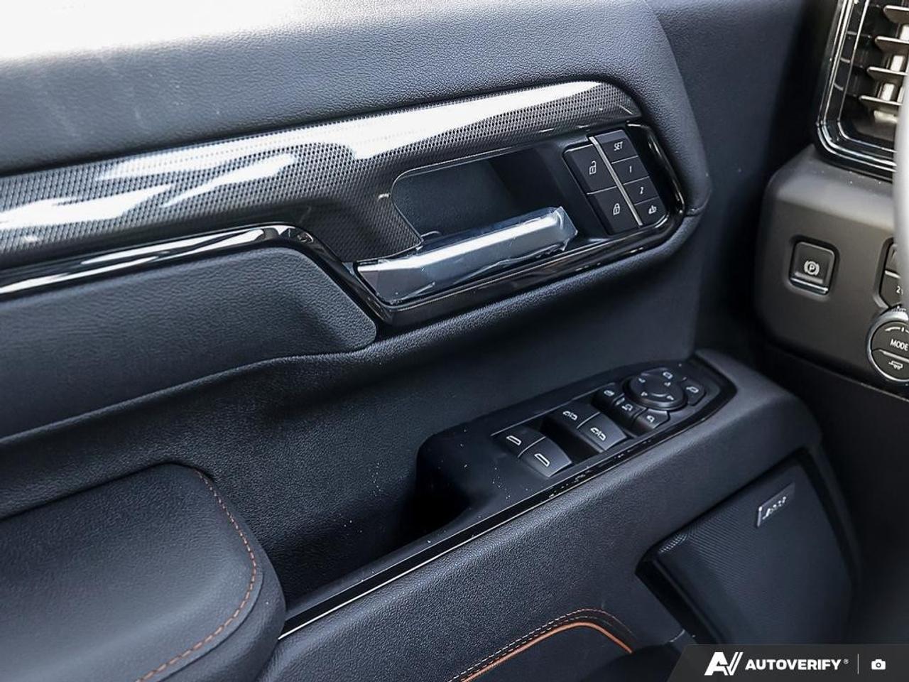 2026 GMC Sierra 3500HD 4WD Crew Cab Standard Box AT4 Photo