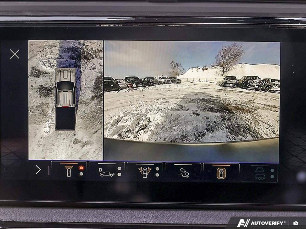 2026 GMC Sierra 3500HD 4WD Crew Cab Standard Box AT4 Photo