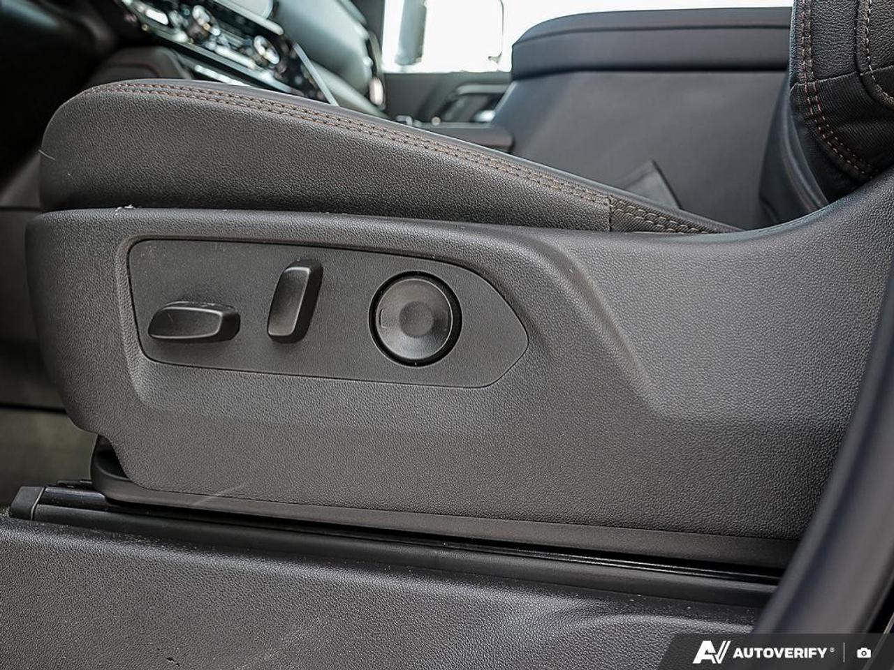 2026 GMC Sierra 3500HD 4WD Crew Cab Standard Box AT4 Photo