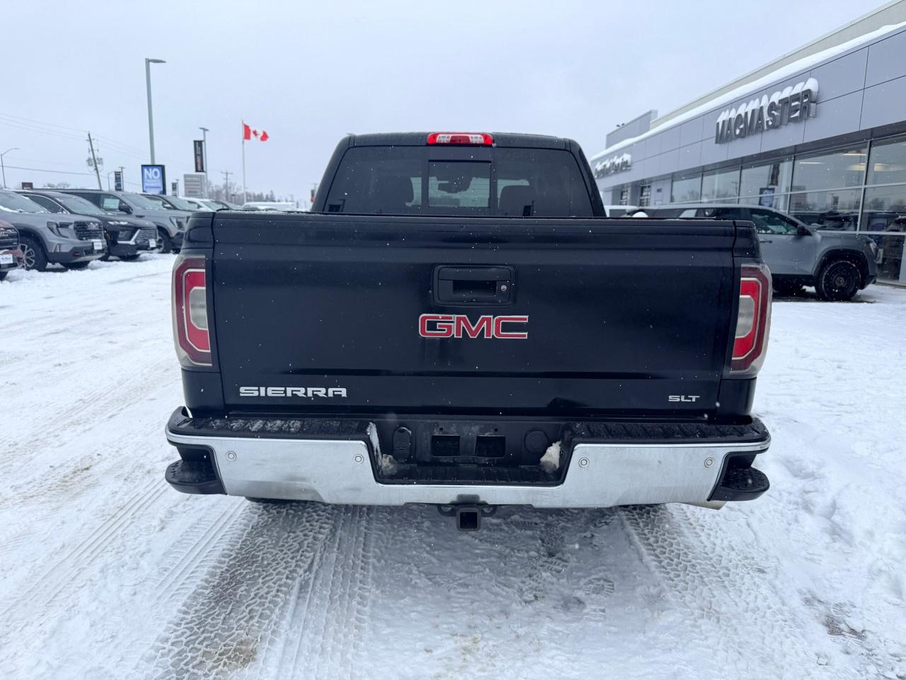 2018 GMC Sierra 1500 4WD CREW CAB SHORT BOX SLT Photo