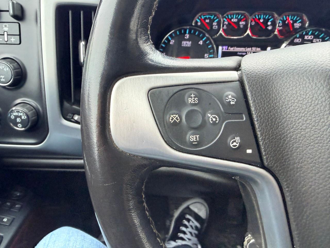 2018 GMC Sierra 1500 4WD CREW CAB SHORT BOX SLT Photo