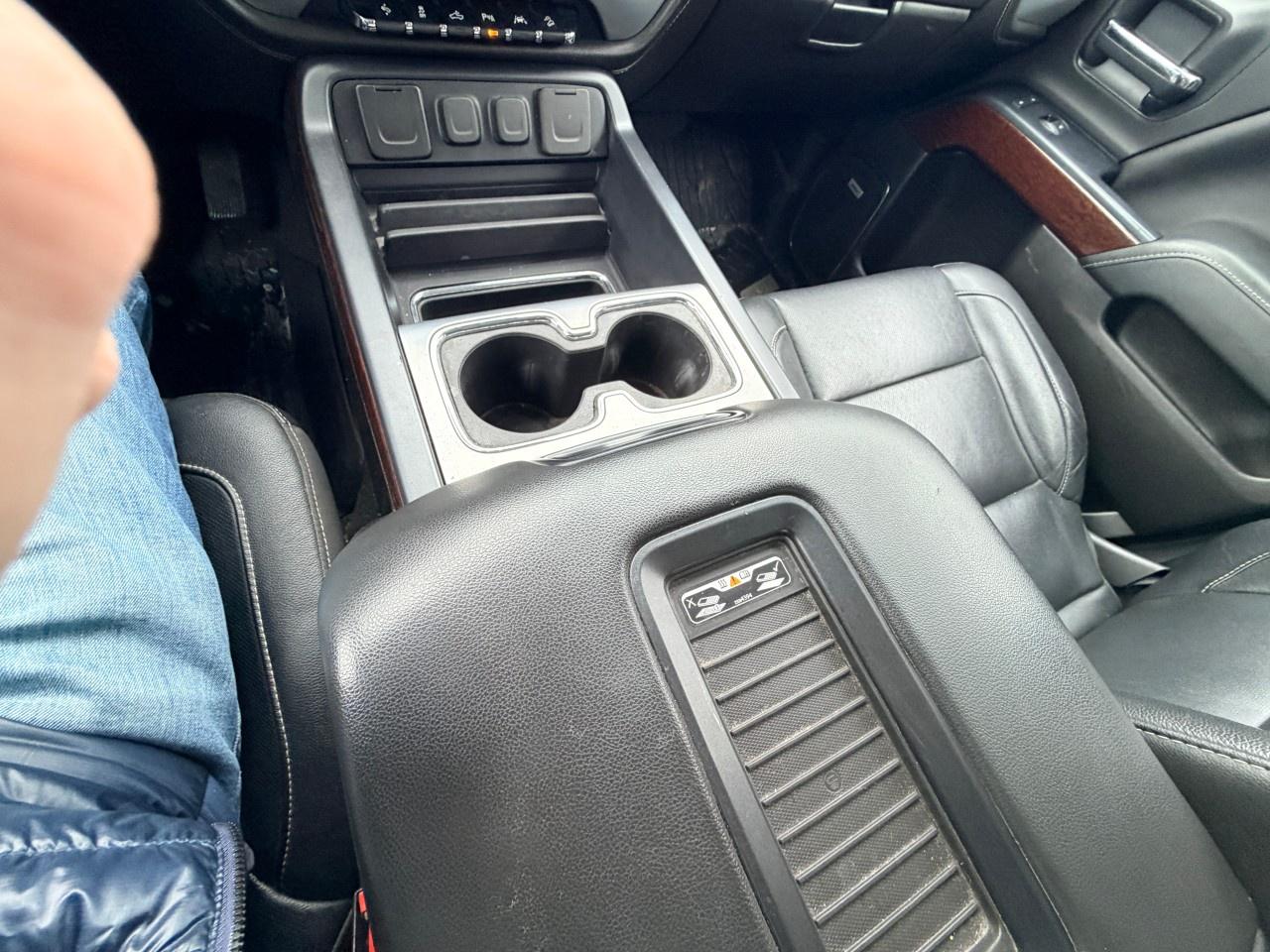 2018 GMC Sierra 1500 4WD CREW CAB SHORT BOX SLT Photo