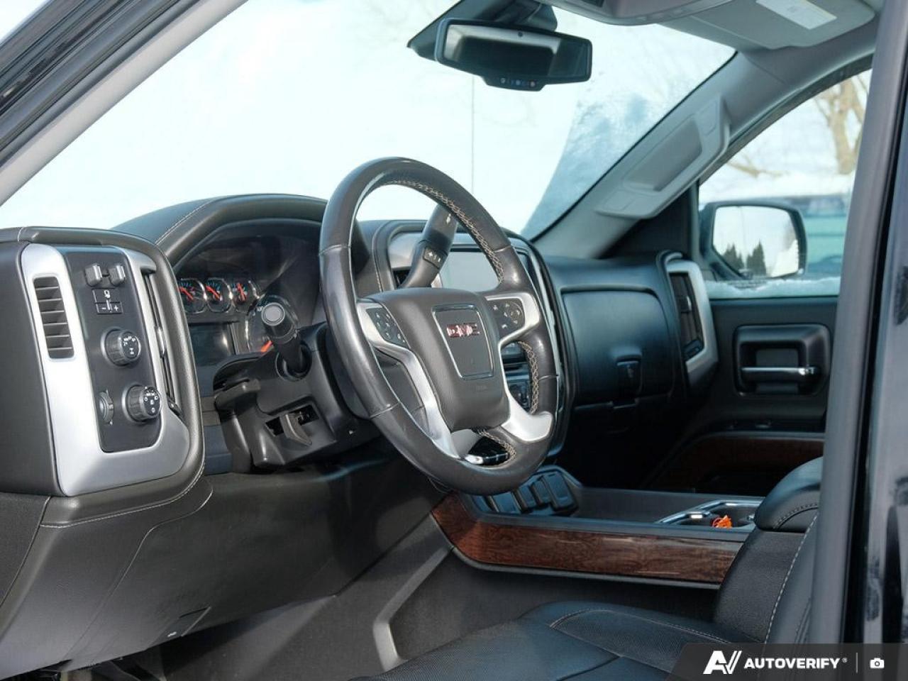 2018 GMC Sierra 1500 4WD CREW CAB SHORT BOX SLT Photo