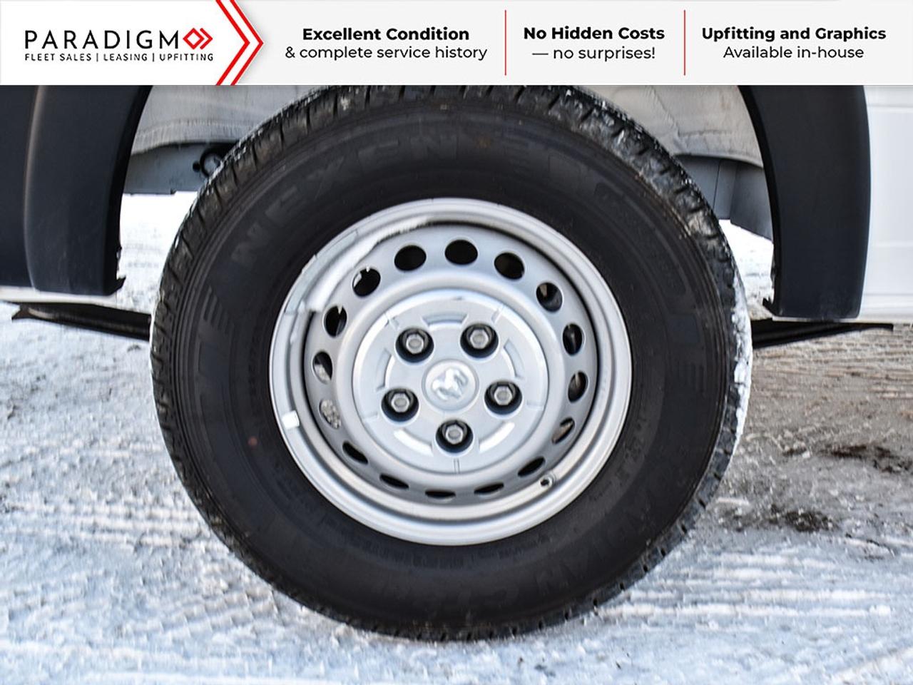 2025 RAM ProMaster 2500 159" HIGH ROOF LOW KM! Photo