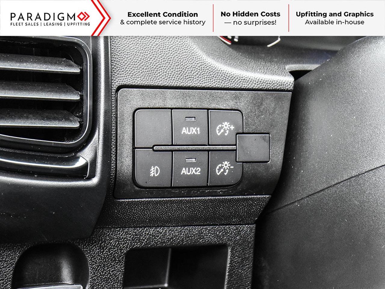 2025 RAM ProMaster 2500 159" HIGH ROOF LOW KM! Photo