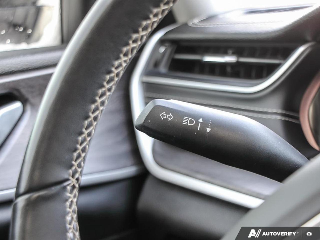 2022 Jeep Grand Cherokee L Limited 4x4 Photo