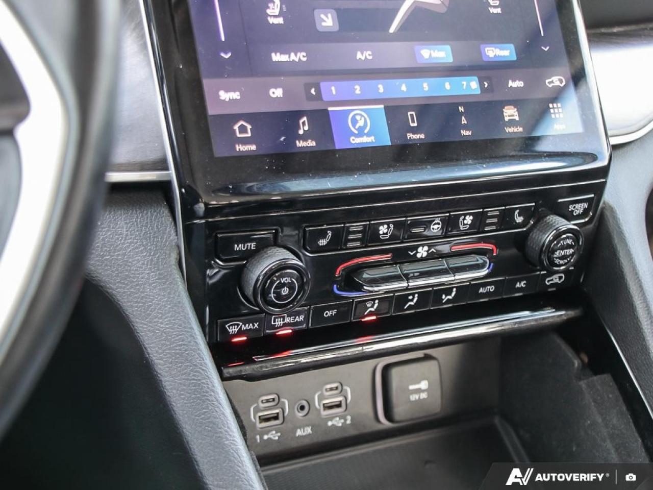 2022 Jeep Grand Cherokee L Limited 4x4 Photo