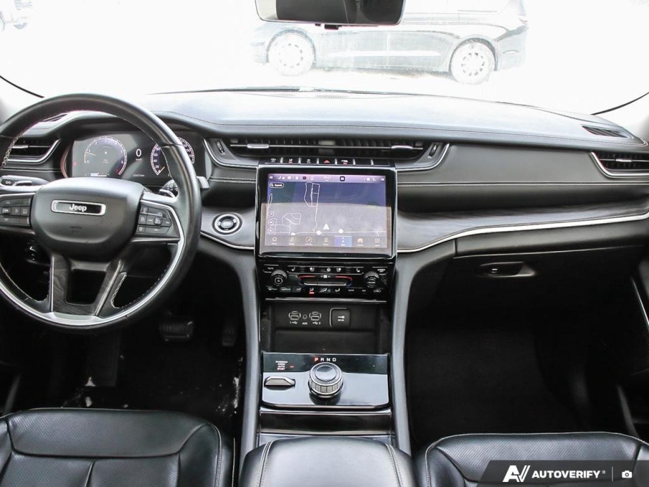 2022 Jeep Grand Cherokee L Limited 4x4 Photo