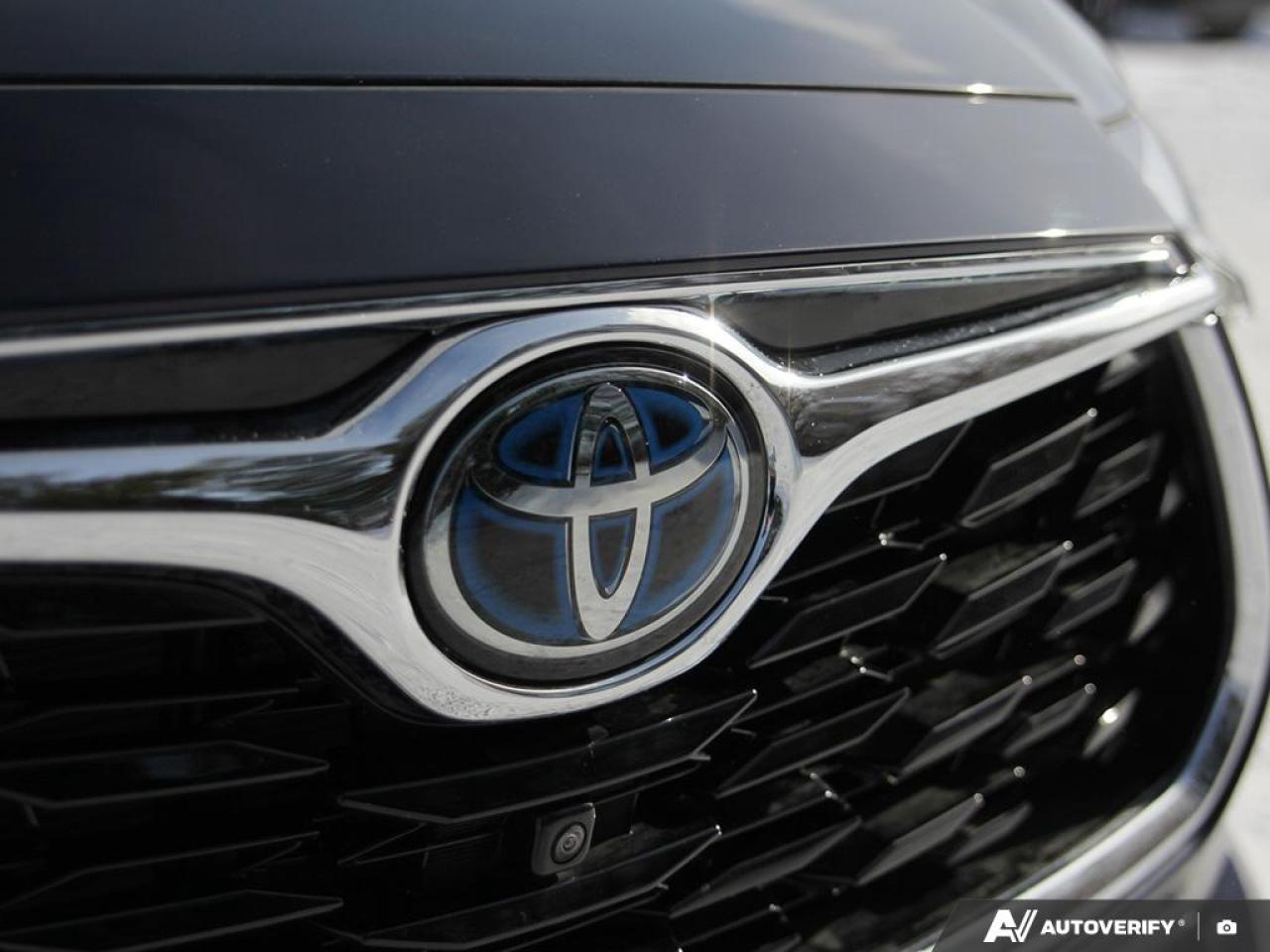 2023 Toyota Highlander Hybrid Limited 4dr All-Wheel Drive Photo