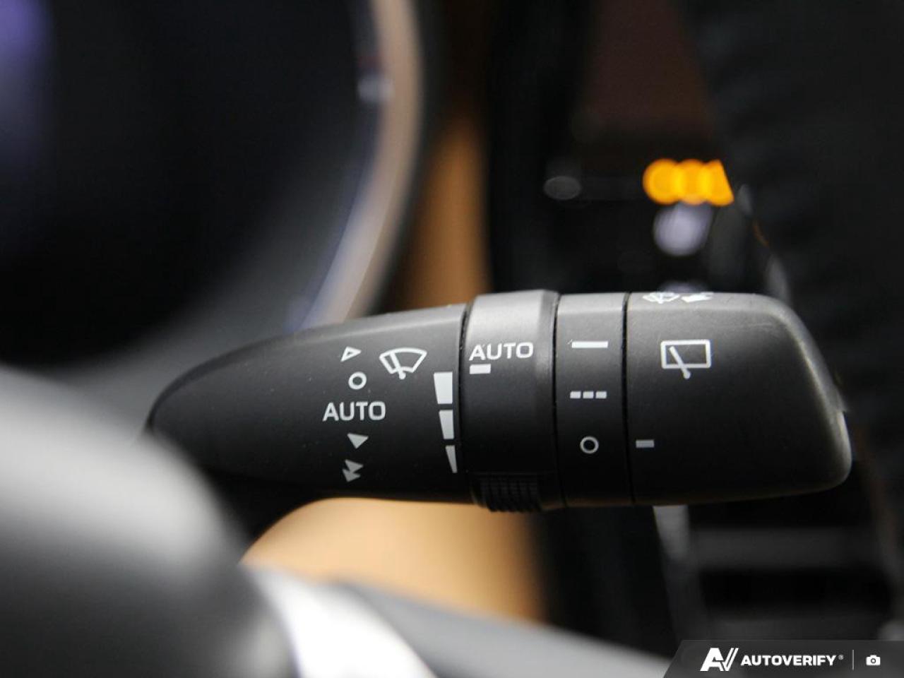 2023 Toyota Highlander Hybrid Limited 4dr All-Wheel Drive Photo