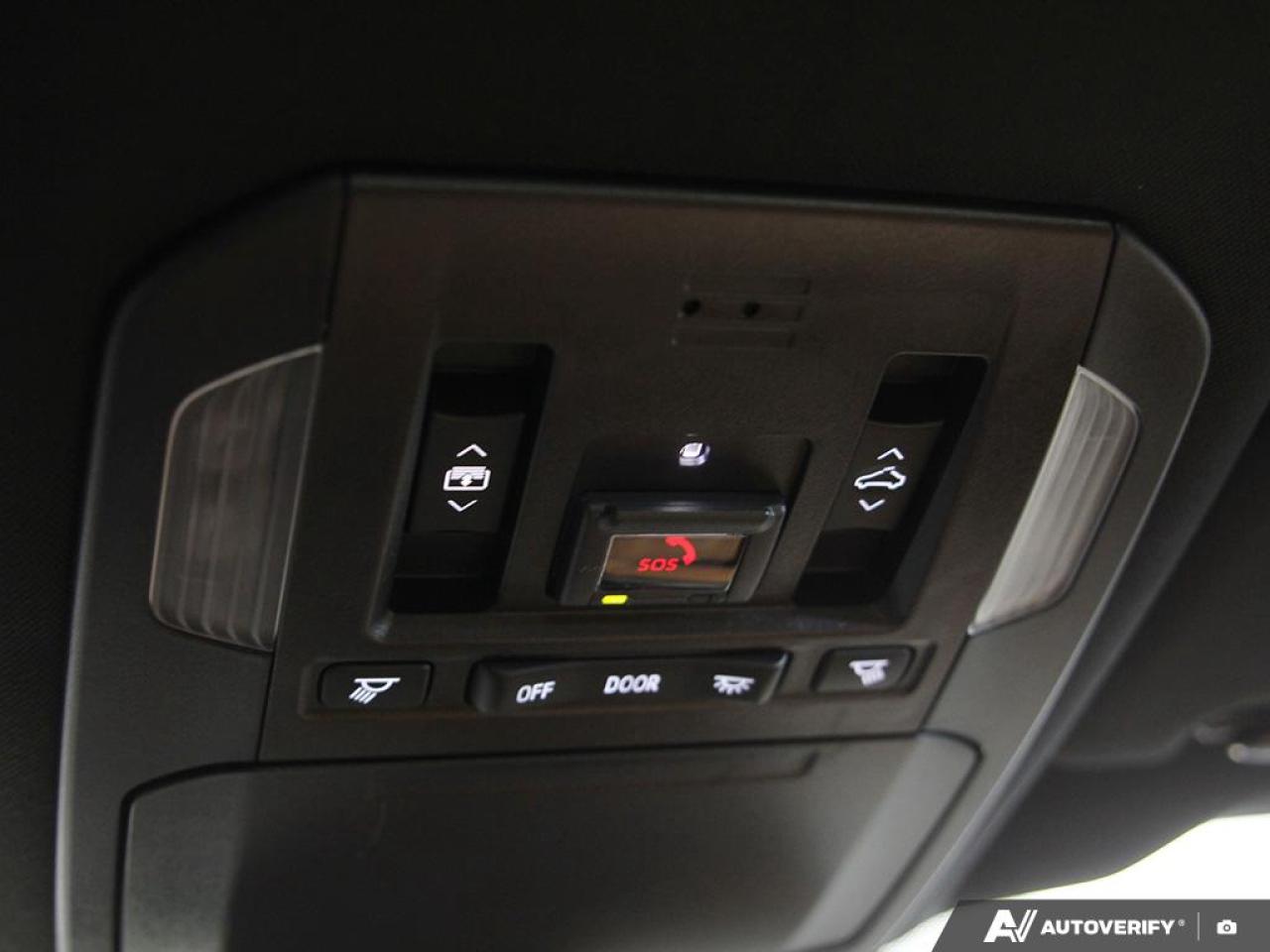 2023 Toyota Highlander Hybrid Limited 4dr All-Wheel Drive Photo