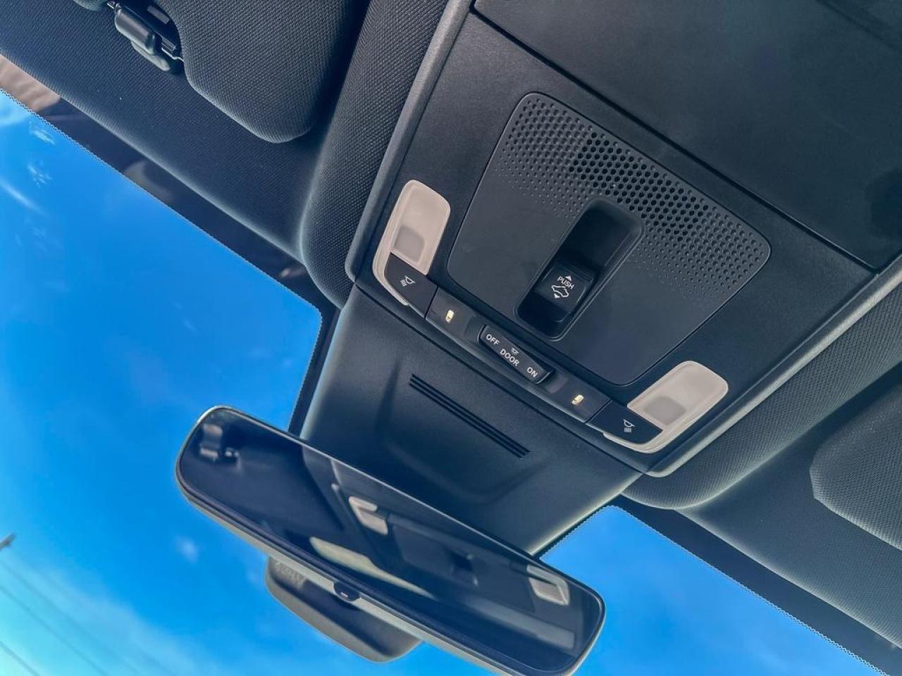 2024 Honda CR-V Hybrid Touring Photo