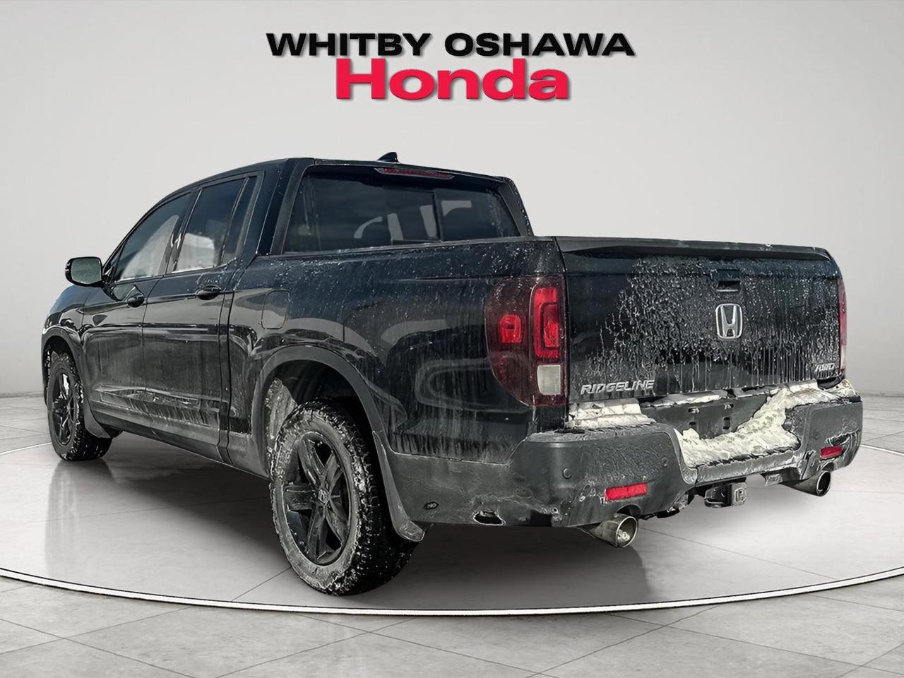 2023 Honda Ridgeline Black Edition Photo2