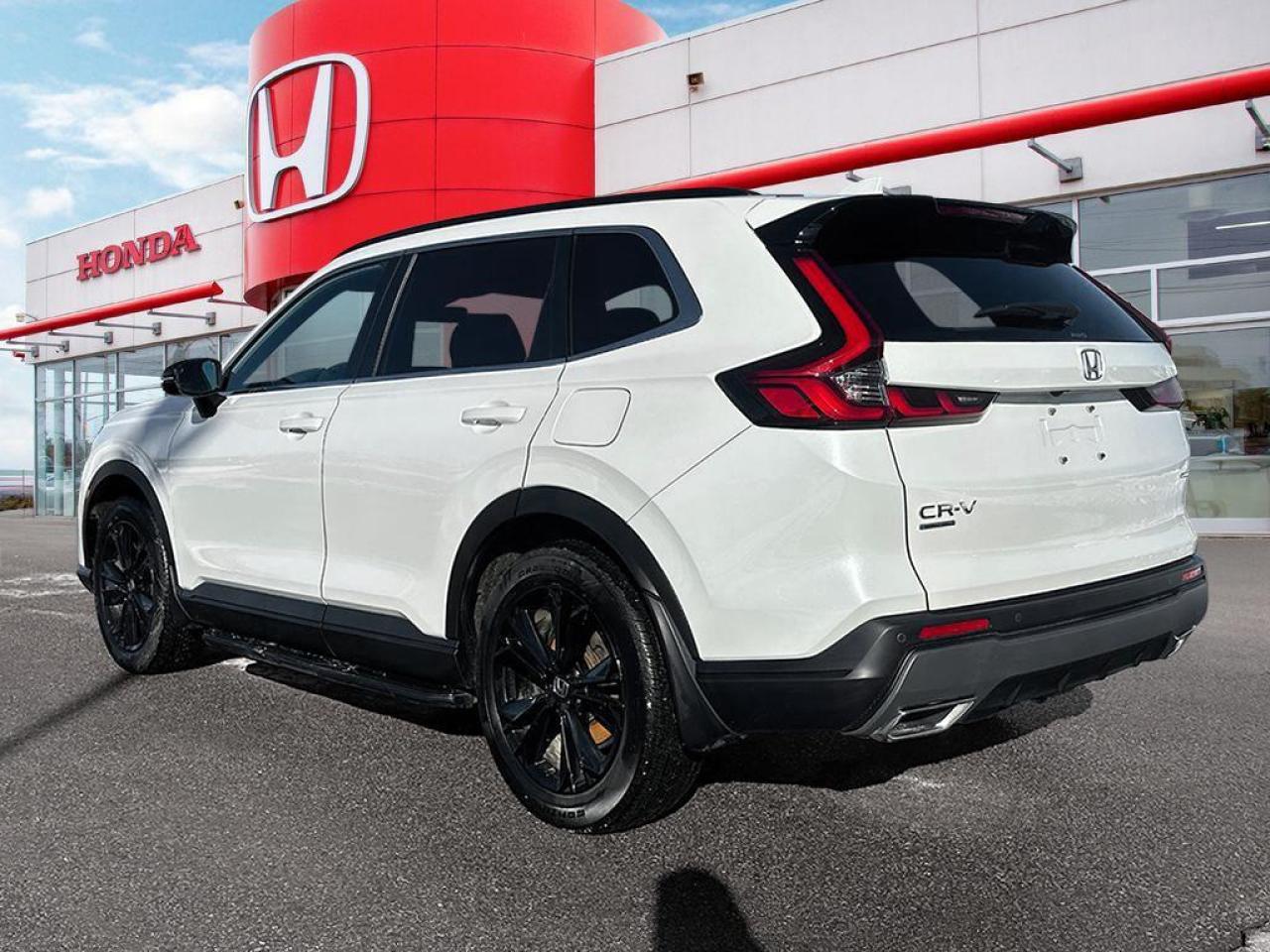 2024 Honda CR-V Hybrid Touring Photo3