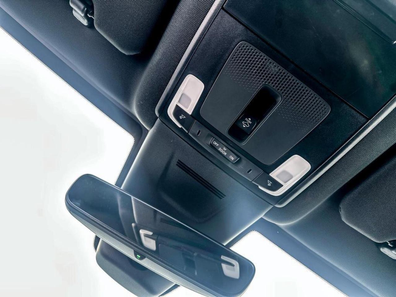 2025 Honda CR-V Hybrid Touring Photo