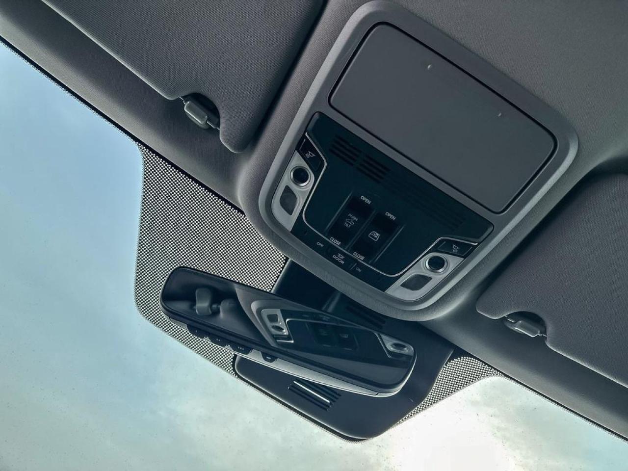 2023 Honda Ridgeline TOURING Photo