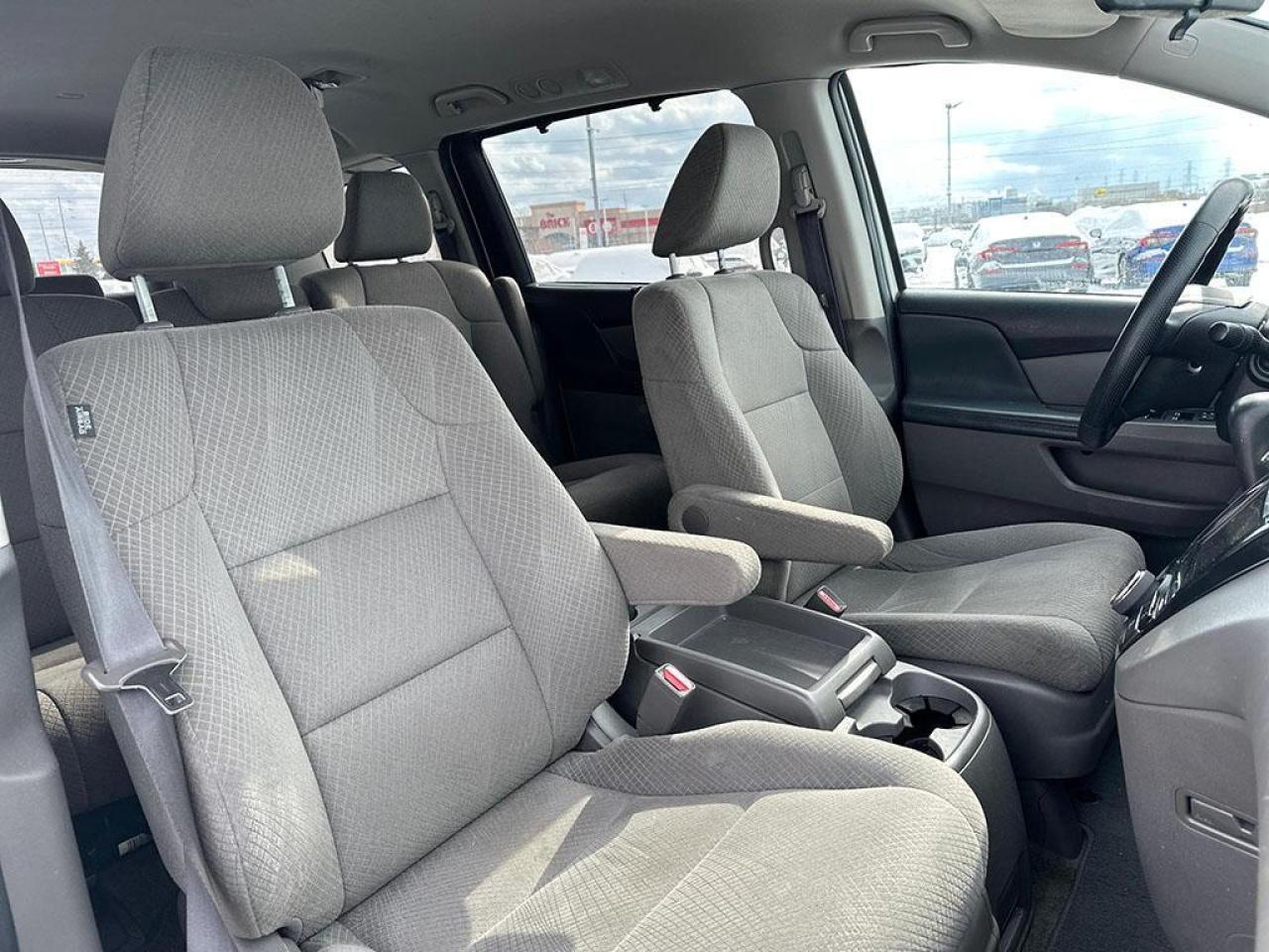 2016 Honda Odyssey EX Photo