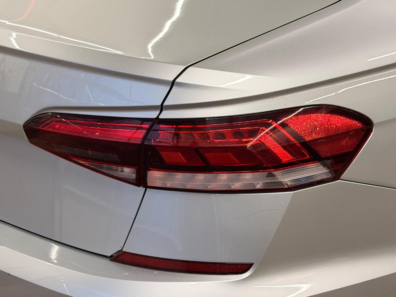 2020 Volkswagen Passat Comfortline+New Tires+Camera+CLEAN CARFAX Photo59