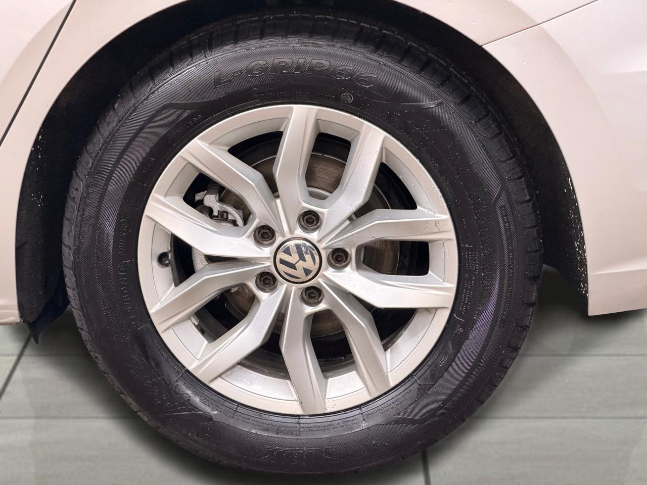 2020 Volkswagen Passat Comfortline+New Tires+Camera+CLEAN CARFAX Photo52