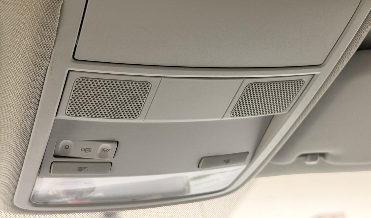 2020 Volkswagen Passat Comfortline+New Tires+Camera+CLEAN CARFAX Photo110