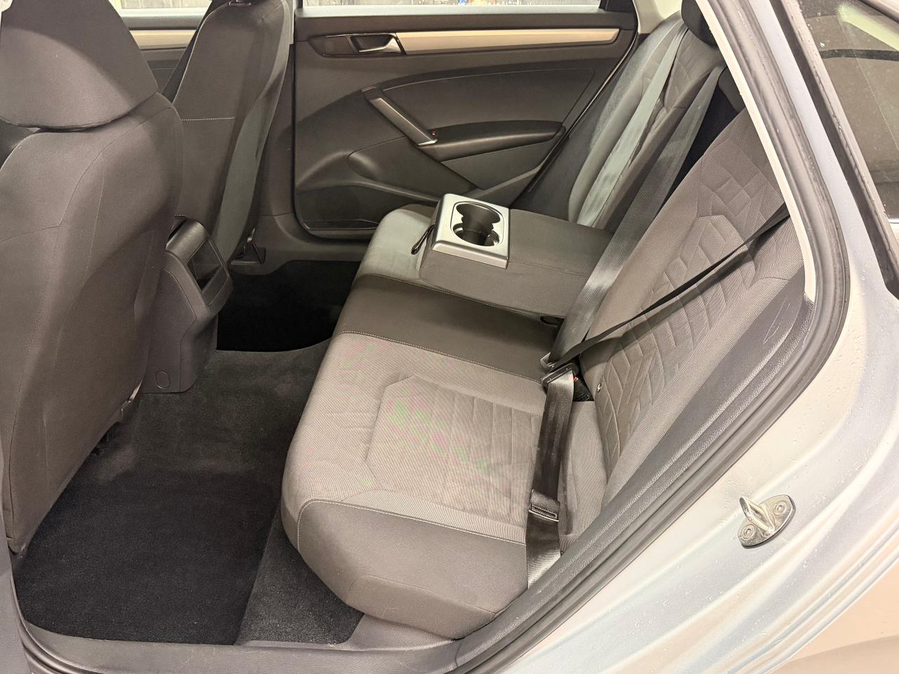 2020 Volkswagen Passat Comfortline+New Tires+Camera+CLEAN CARFAX Photo