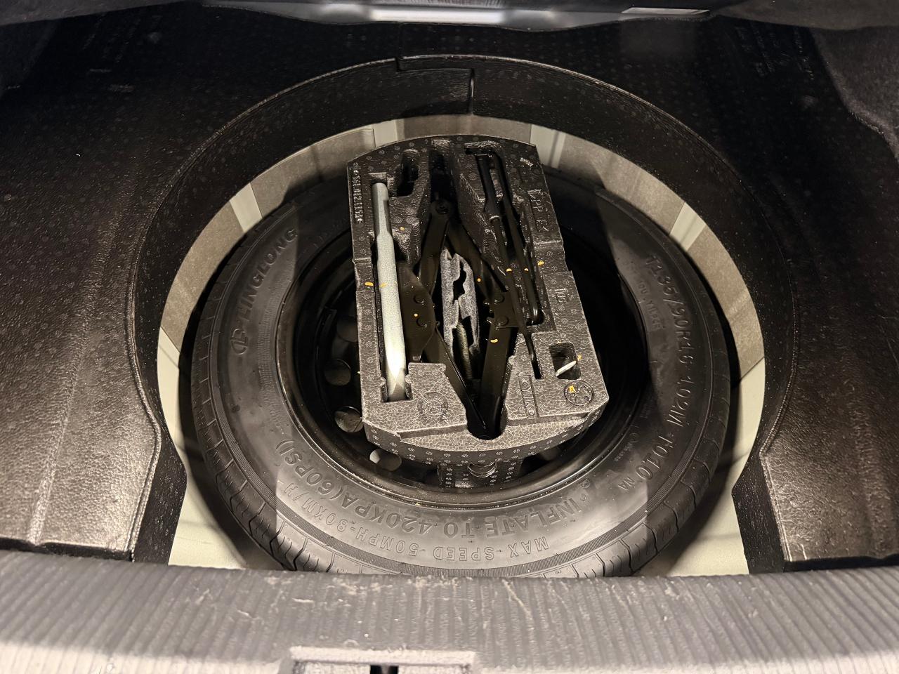 2020 Volkswagen Passat Comfortline+New Tires+Camera+CLEAN CARFAX Photo