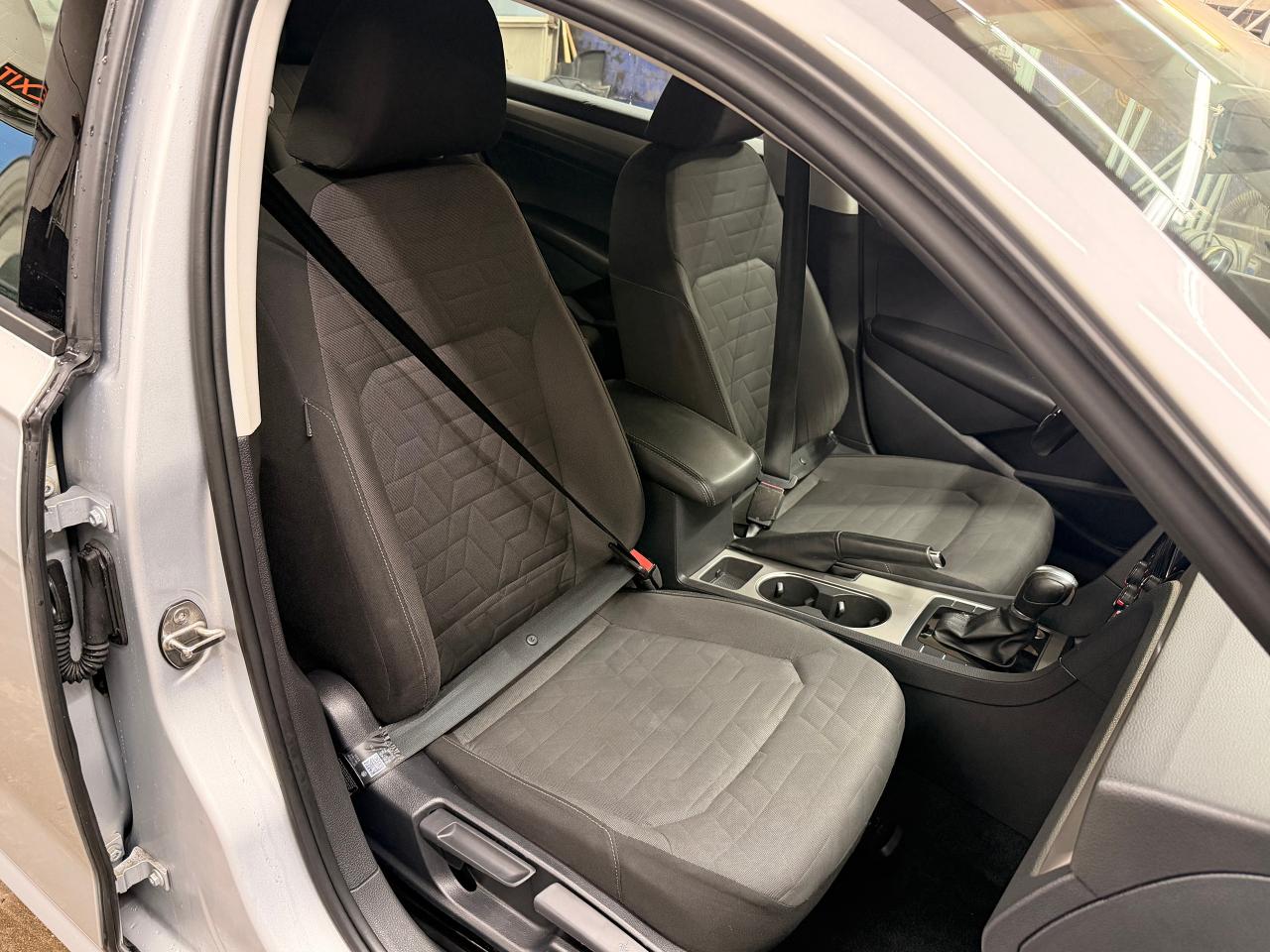 2020 Volkswagen Passat Comfortline+New Tires+Camera+CLEAN CARFAX Photo83