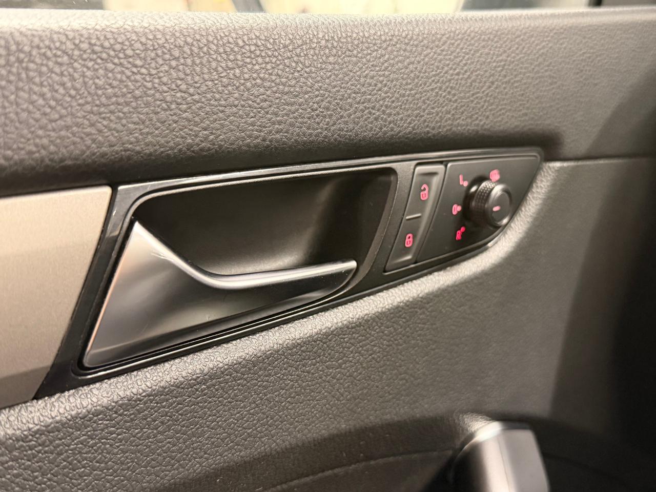 2020 Volkswagen Passat Comfortline+New Tires+Camera+CLEAN CARFAX Photo104