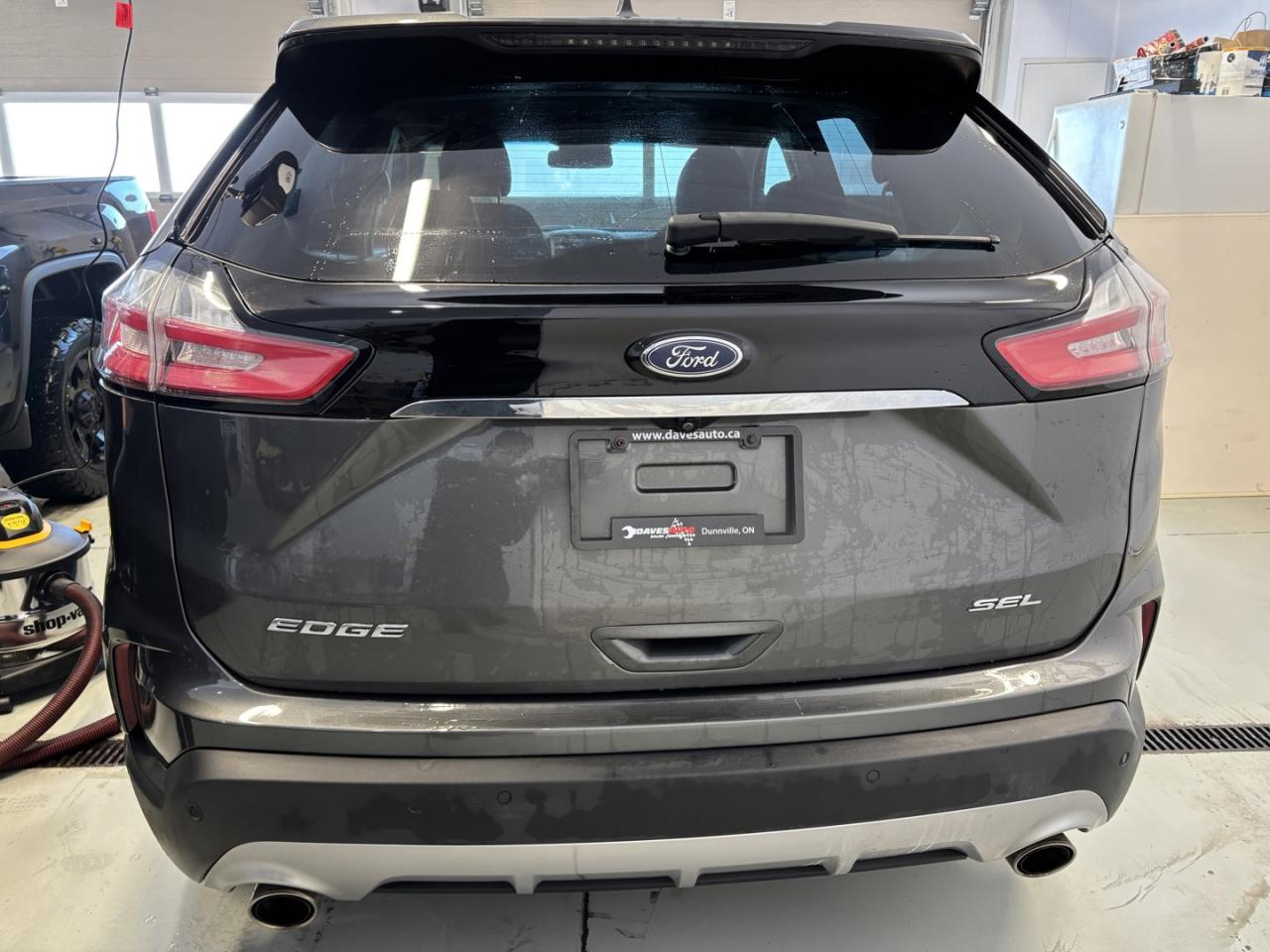 2019 Ford Edge SEL Photo