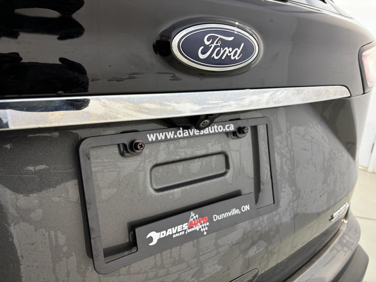 2019 Ford Edge SEL Photo