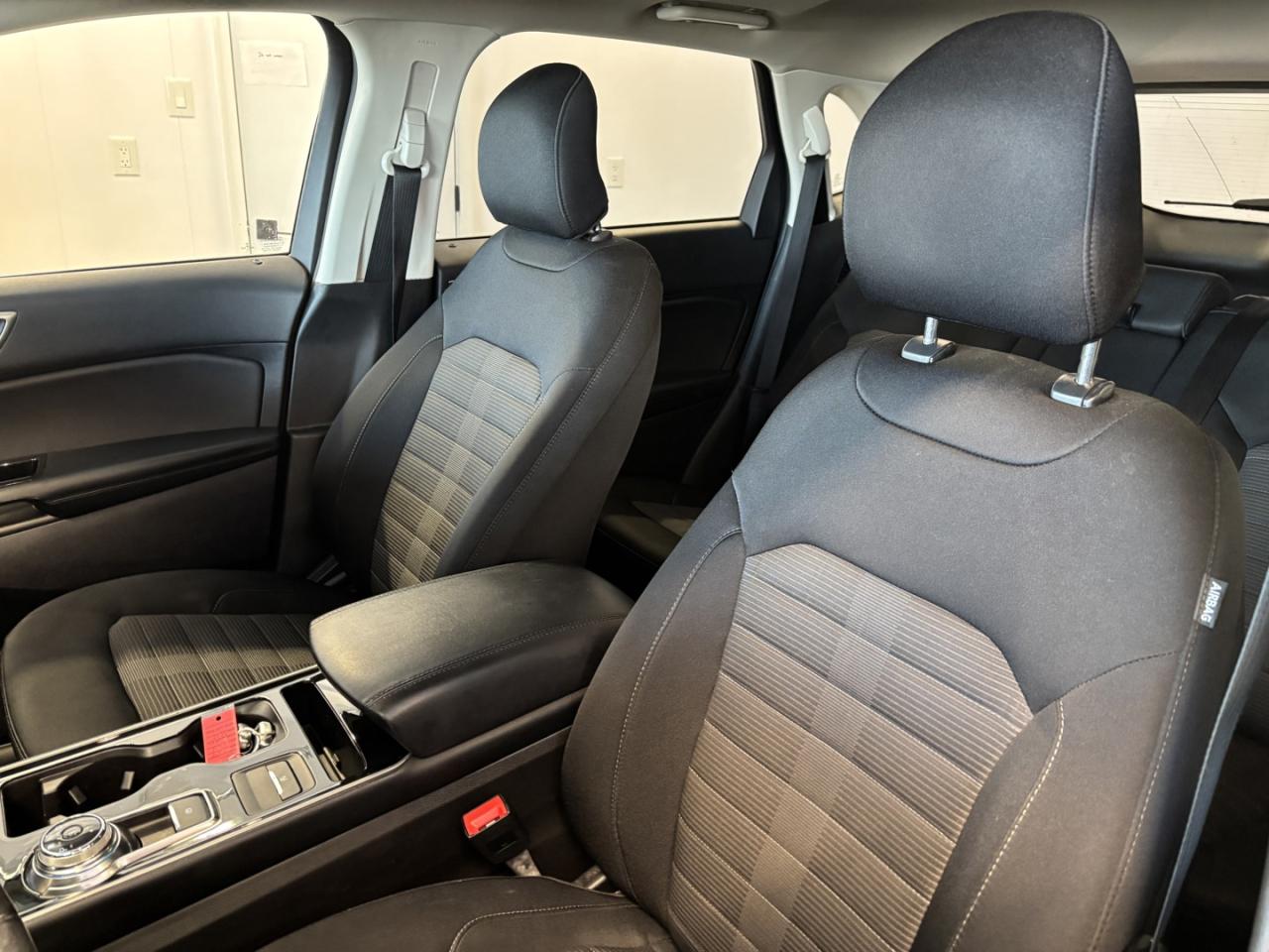 2019 Ford Edge SEL Photo